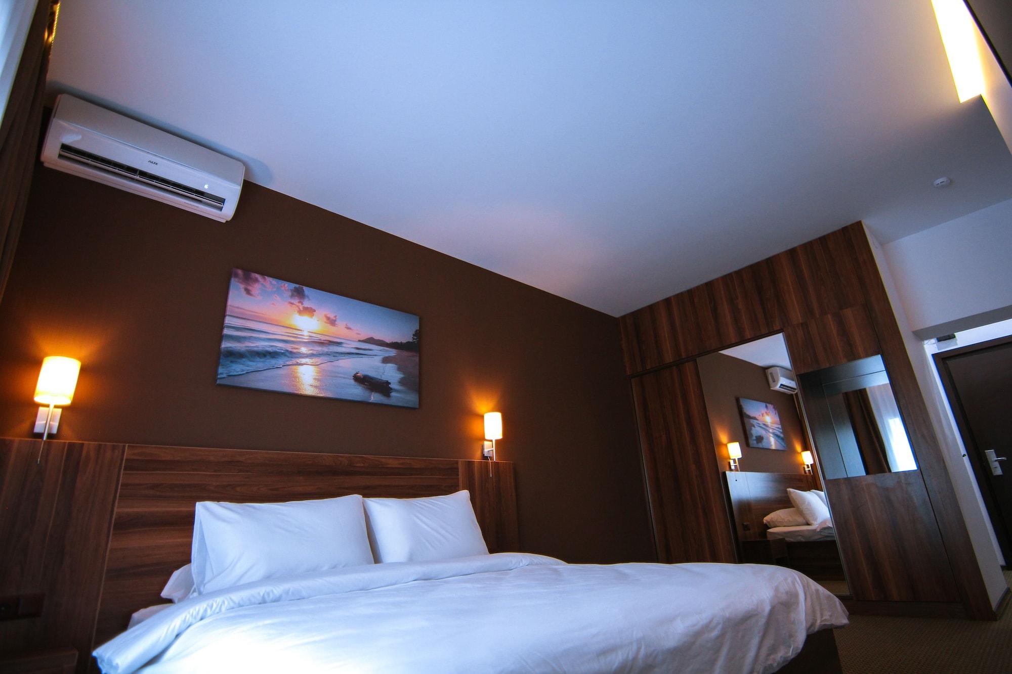 Sky Inn Батуми Екстериор снимка