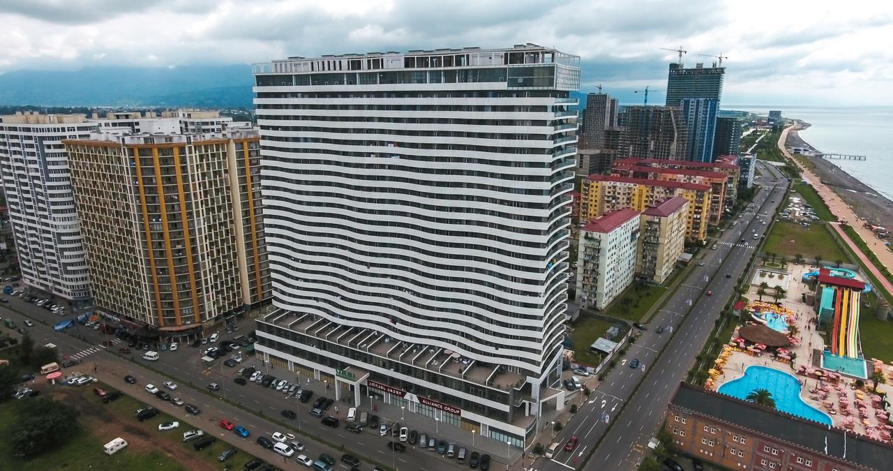 Sky Inn Батуми Екстериор снимка