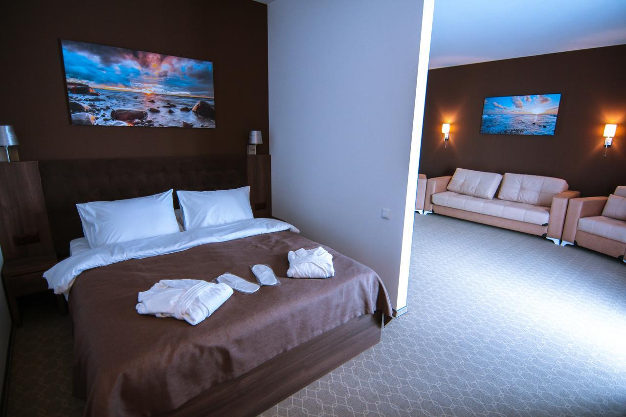 Sky Inn Батуми Екстериор снимка
