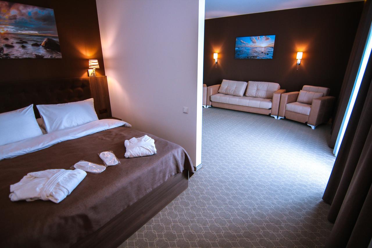 Sky Inn Батуми Екстериор снимка