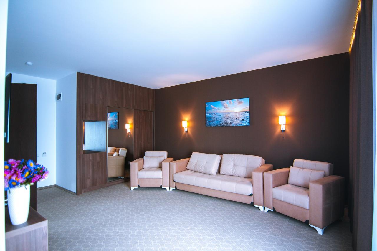 Sky Inn Батуми Екстериор снимка