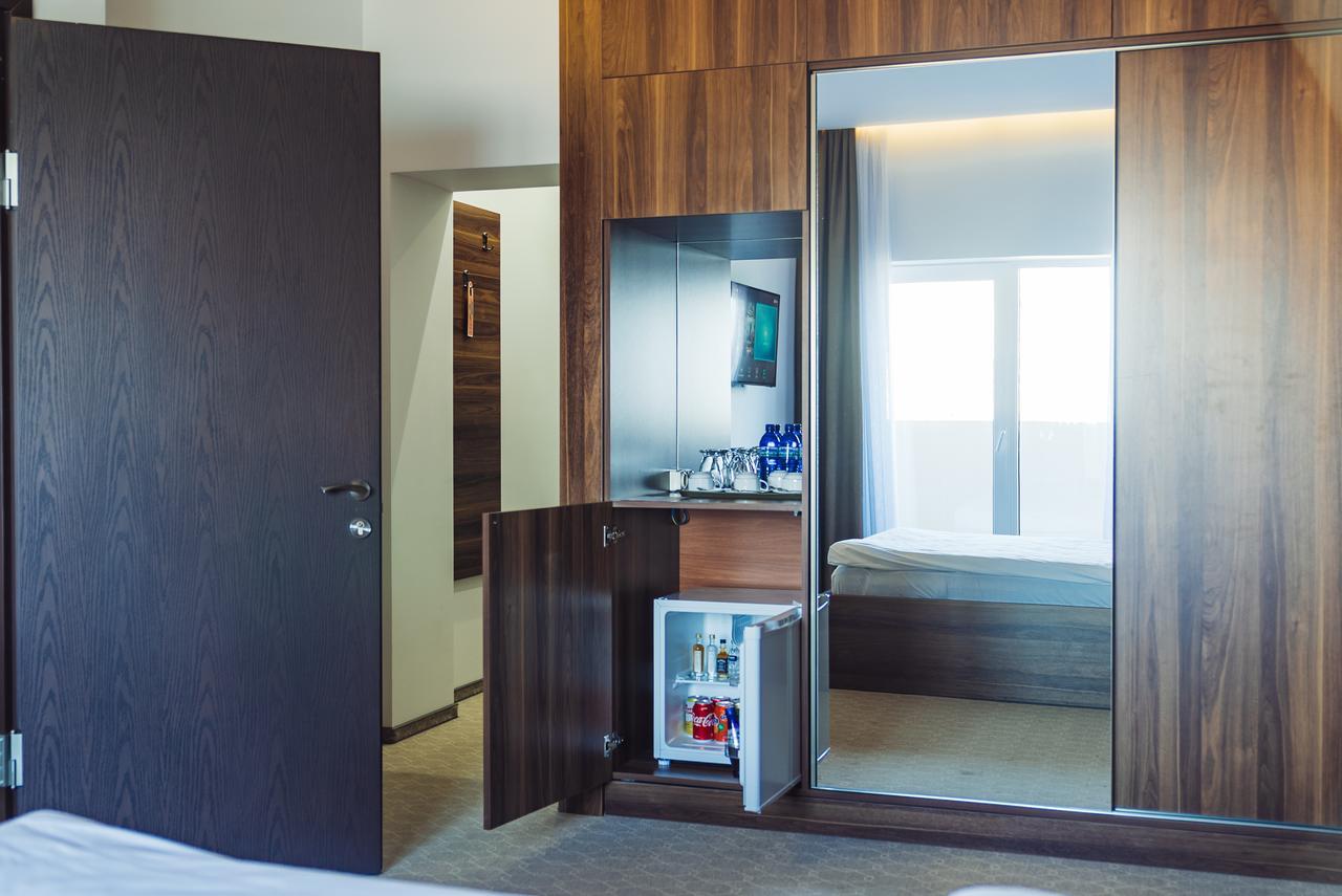 Sky Inn Батуми Екстериор снимка