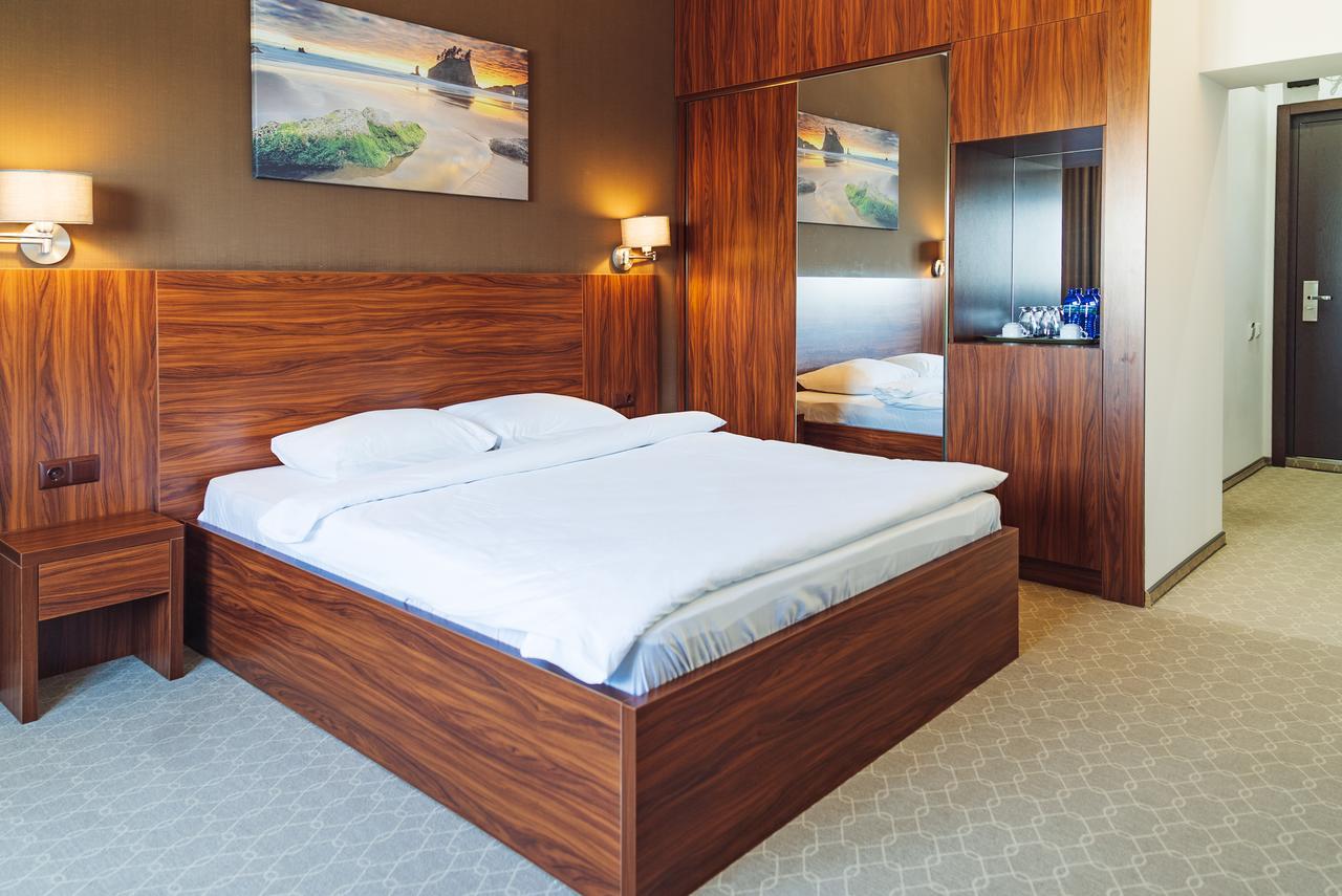 Sky Inn Батуми Екстериор снимка