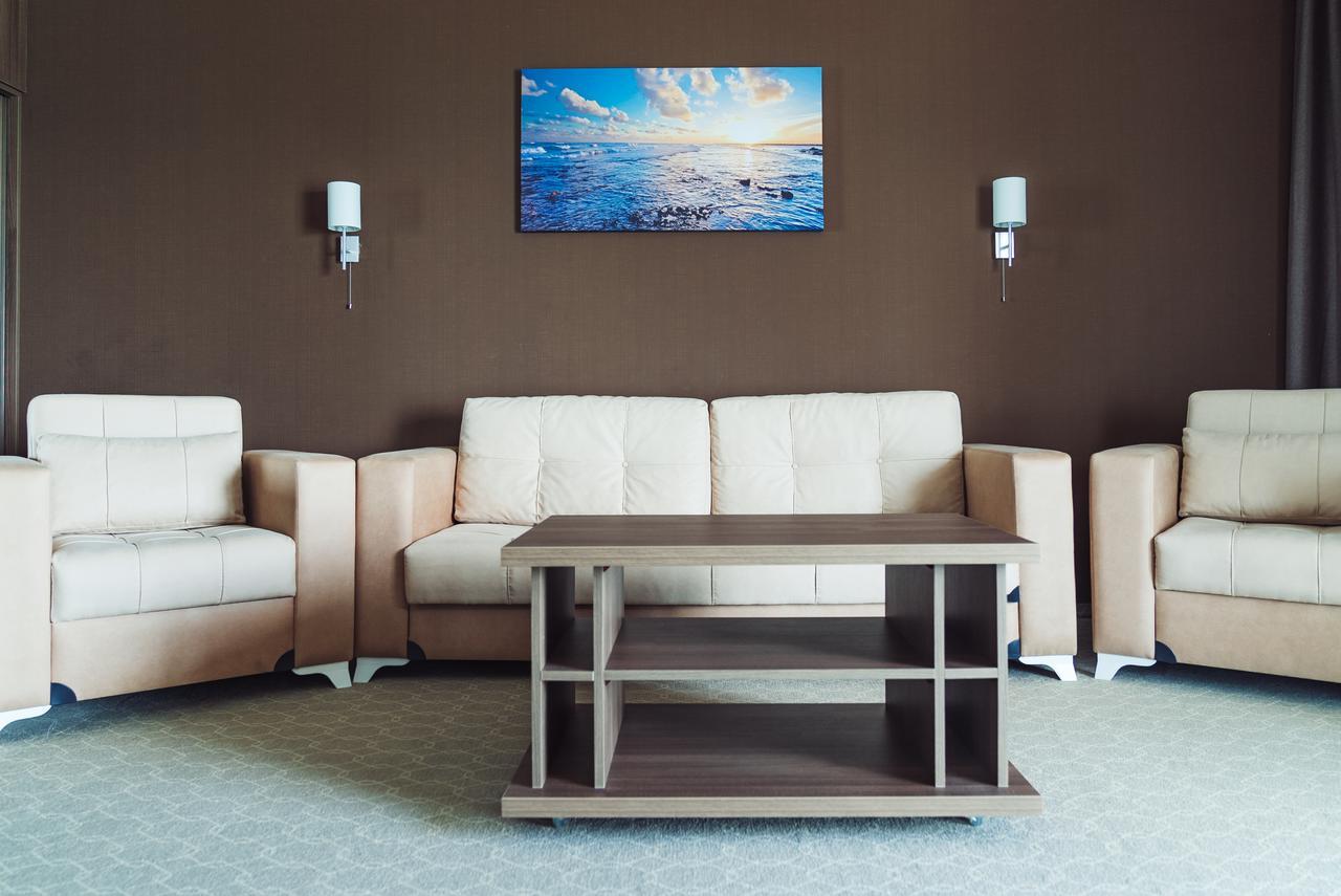 Sky Inn Батуми Екстериор снимка