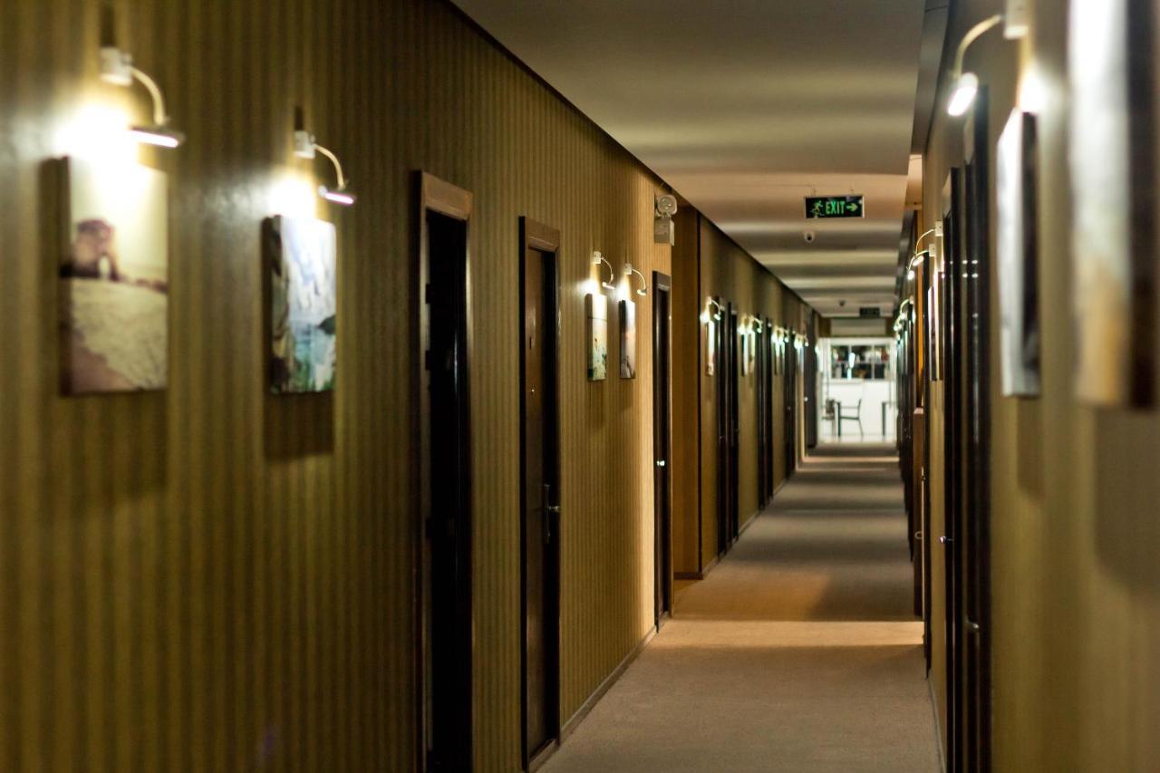 Sky Inn Батуми Екстериор снимка