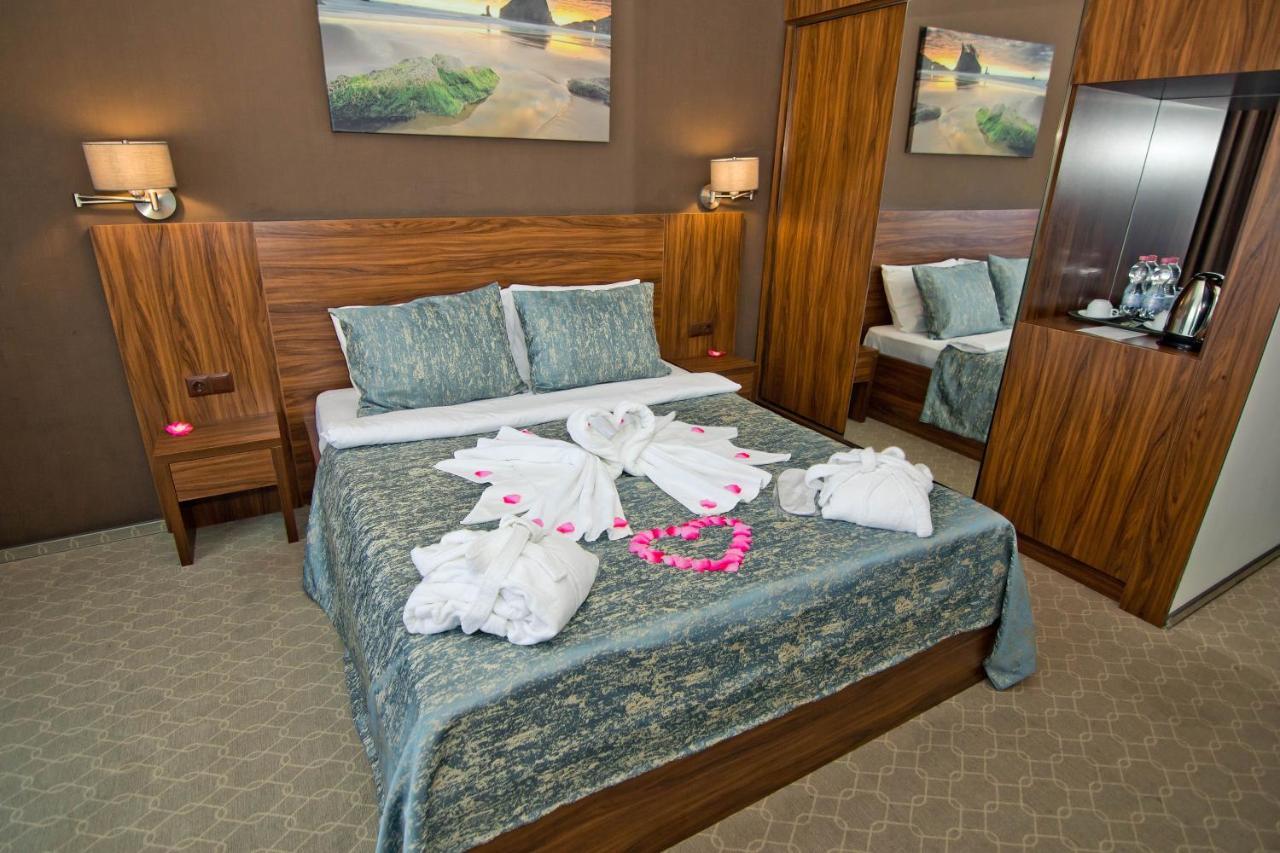 Sky Inn Батуми Екстериор снимка